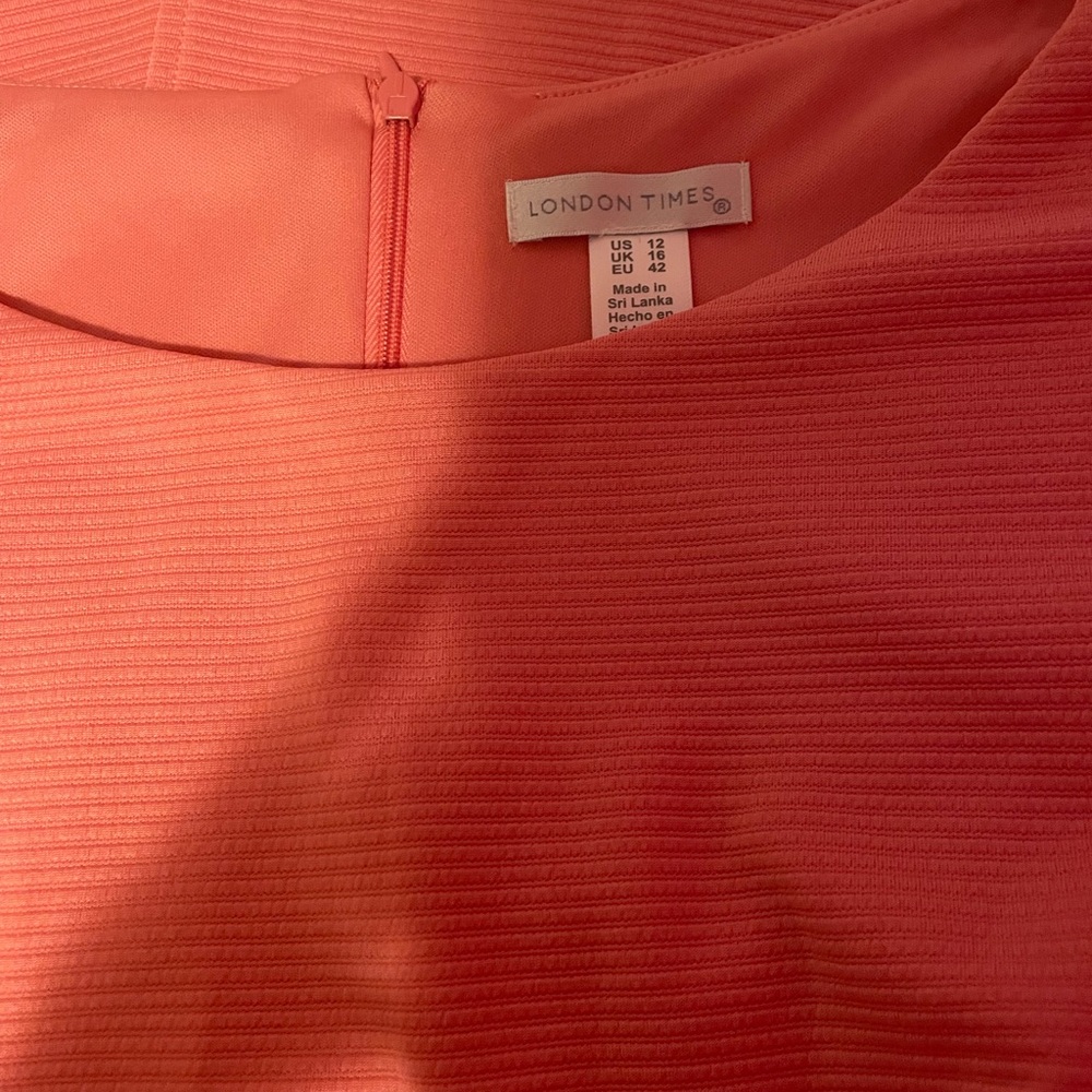 Dress - Picture 2 of 2